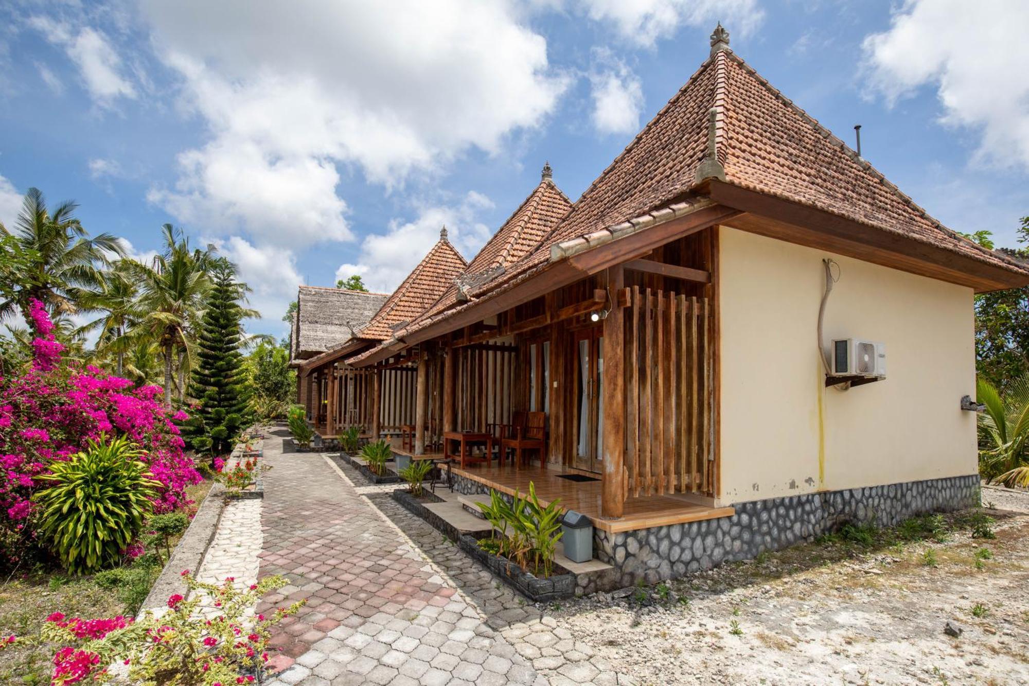 Batang Golden Hills Hotel Tanglad Exterior photo